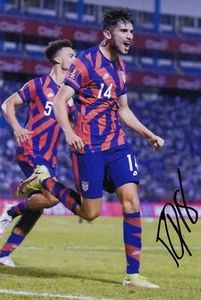 Football - Ricardo Pepi - Hand Signed 12x8 Photograph - USA - COA - Picture 1 of 1