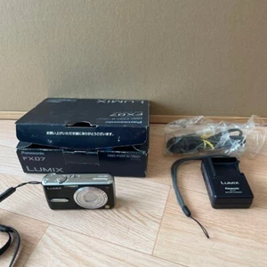 DMC-FX07 Panasonic Lumix DMC-FX07 Compact Digital Camera Used - Picture 1 of 7