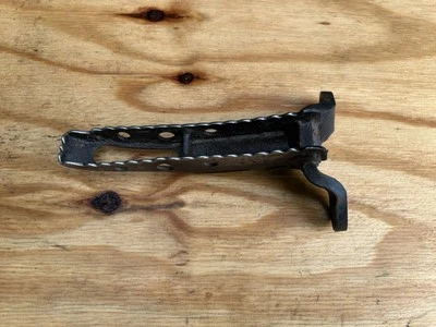 85 Honda Fourtrax Trx 250 2wd Left Footrest - Image 1 of 3