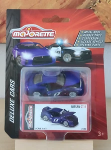 Majorette Deluxe Cars Nissan GT-R Modellino Auto Scala 1:61 Viola Satinato Nuovo - Foto 1 di 7