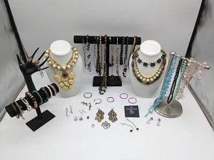 Gemischtes Schmuck Konvolut Halsketten Armbänder Ohrringe - Bild 1 von 12