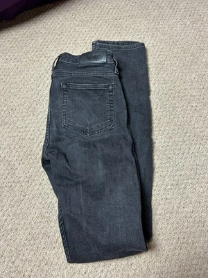 Pantalones de mezclilla para mujer Acné talla 28 gris oscuro calce ajustado W28 L34 pantalones largos Foto 1 de 4