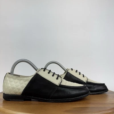 Womens Chanel Bicolor Ivory Matelasse Leather Quilted Derby Oxfords Size EU 39 C - Image 1 of 4