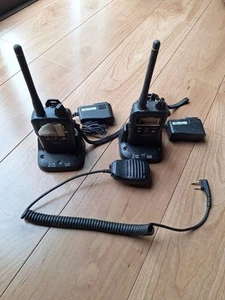 ICOM IC-DPR3 Zestaw trancevier z mikrofonem ładowarki - Zdjęcie 1 z 9