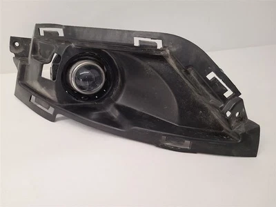 Luz antiniebla para pasajeros Chrysler 200 RH 2015-2016 sedán 68186390AB  Foto 1 de 4