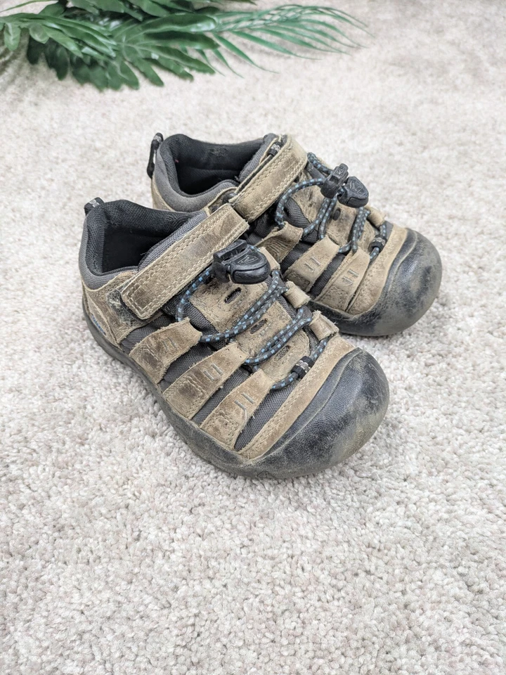 Keen Newport Shoes Kids 10 Toe Box Hiking Arch Support Outdoors Strap Foto 1 de 1