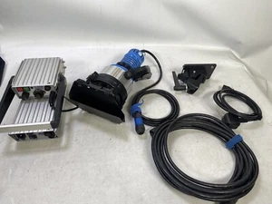 ARRI Pocket PAR 200 Watt HMI AC/DC Kit - Picture 1 of 9