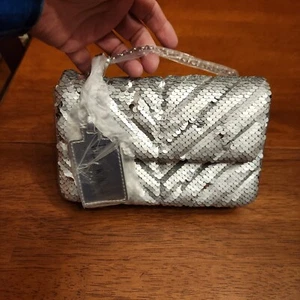 Nicole Miller Silver Sequin Chain Strap Crossbody Small Bag Purse Card Slots NWT - Picture 1 of 5