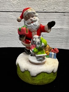 Statuina musicale natalizia vintage fatta a mano 1984 Babbo Natale con topi danzanti rotanti - Foto 1 di 11