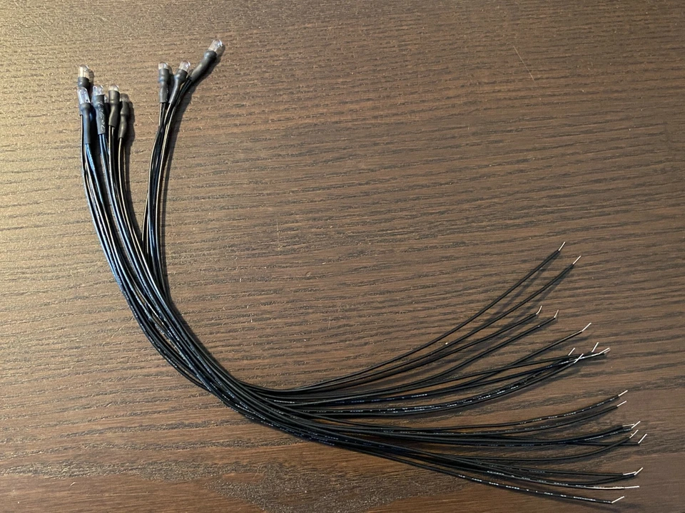 10 novas lâmpadas com fio 14v 70ma 4mm lâmpadas receptoras Yamaha fios longos - Imagem 1 de 1