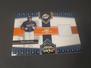 Tony Gwynn 2005 Donruss Champions Game Used Jersey Card