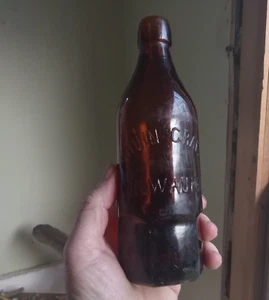 BOTELLA DE CERVEZA JOHN GRAF MILWAUKEE HEXAGON BASE 1890 ÁMBAR PRE PRO BLOB TOP - Imagen 1 de 8