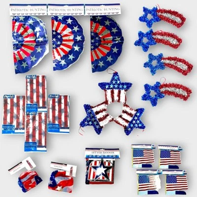 Pacote com 21 peças de decoração patriótica vermelha branca e azul - Imagem 1 de 4