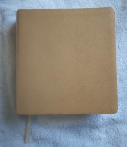 NRSV XL with Apocrypha (tan) by Harper Bibles 2007 - Imagen 1 de 7