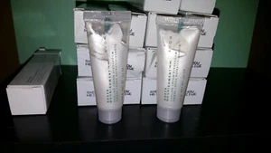 16 tubes AVON Cooling Cream Eyeshadow Snow Neige DISCONTINUED Sheer Nourishment - Picture 1 of 3