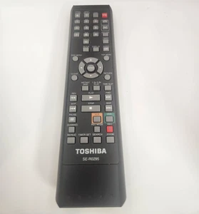 Control remoto Toshiba SE-R0295 DVD negro PROBADO VCR DVD REC doblaje - Imagen 1 de 4