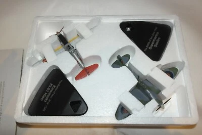 ATLAS 1:72 SUPERMARINE SEAFIRE & KAWASAKI KI.61 HIEN 1945 - Image 1 of 4