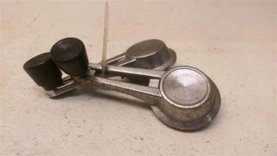 Par de bielas de cuarto de ventana para Chevrolet Corvair 1963 Foto 1 de 3