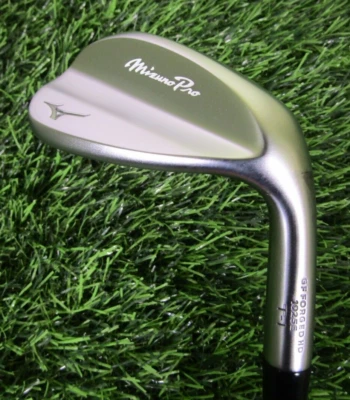 Mint Mizuno T1 54/12 Sand Wedge S-Grind White Satin Dynamic Gold S400 Tour Stiff - Image 1 of 4