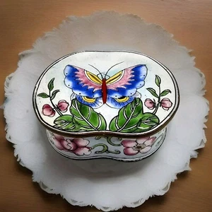 Porcelain Handpainted Enamel Trinket Box With Butterfly, Flowers Vintage Japan - Picture 1 of 11