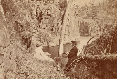 MINNESOTA SV - Dalles of St Croix River мужчина и женщина - Джоэл Э. Уитни 1870-е - Изображение 1 из 4