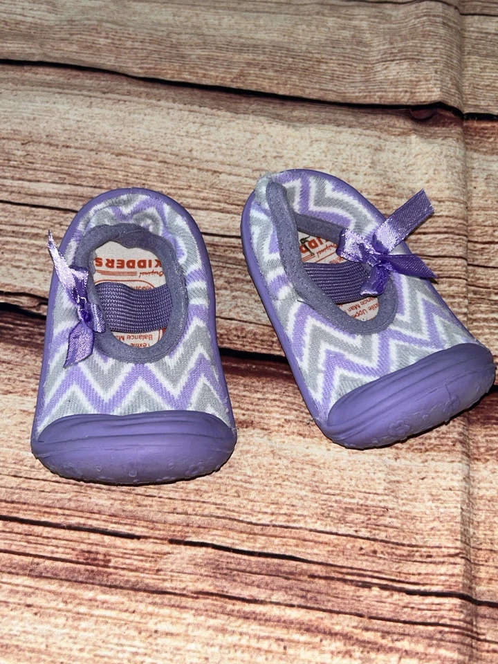 Zapatos skidders bebé talla 4 púrpura Foto 1 de 3