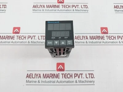 Programmateur DIN Honeywell DCP50 70201000 50/60HZ 7.5VA - Photo 1/4