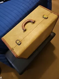 New Home Electric Sewing Machine By Western House W/ Case,Footpedal,Manual,Parts - Picture 1 of 13