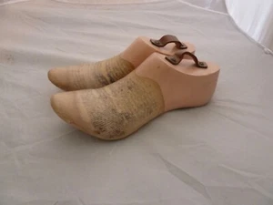 Shaper albero scarpe donna legno per calzature umidità antirughe - taglia 5-7 uk - Foto 1 di 3