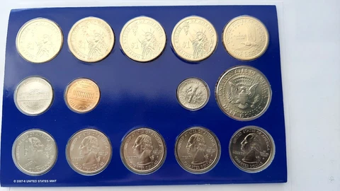 2008 United States Mint Uncirculated Coin Set Cover
