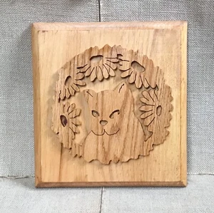 Vintage Holz Katze in Blumen Wandrelief Kunst Rustikal Bauernhaus Landhaus Bauernhof Kern - Bild 1 von 3