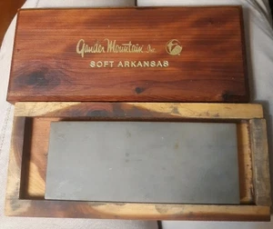Piedra de afilar Soft Arkansas Gander Mountain en caja Washita - Imagen 1 de 3