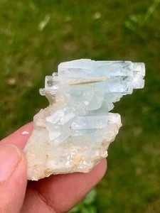 182 Carats Collection Aquamarine With Mica Cluster Specimen. - Picture 1 of 15