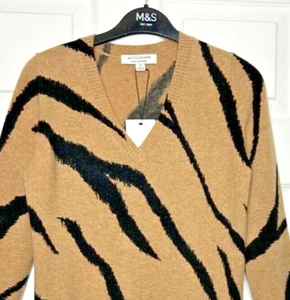 M&S Damen Pullover Braun Mix Animal Print Kaschmir V-Ausschnitt XS Neu mit Etikett Markierungen Autogramm - Bild 1 von 4
