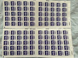 100 echte Briefmarken 1. Klasse Royal Mail FV £170,00 - sparen Sie unglaubliche £70,00 - Bild 1 von 1