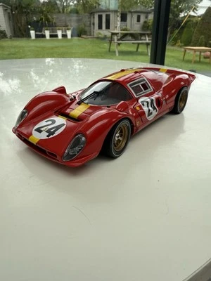 Universal Hobbies 1/18 -vintage Ferrari 330 P rare Le Mans diescast model  car - Image 1 of 4