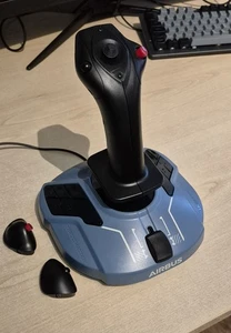 Thrustmaster TCA Airbus Edition Sidestick with TCA Airbus Quadrant & Add-on - Picture 1 of 6