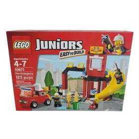 LEGO Juniors Easy to Build Fire Emergency 10671 Ages 4-7 123 Pieces NEW SEALED