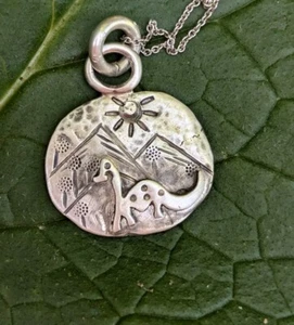 It’s Dinosaur Country ! Artisan Hand Made Sterling Silver Necklace .A2g - Bild 1 von 10