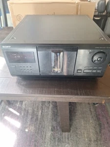 Sony CDP-CX225 Mega Storage 200 CD Disc Changer Tested Working - No Remote - Picture 1 of 12