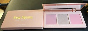 Artist Couture LOVE SPRUNG 3 Pan Cheek + Face Palette 3 x 4g / .14 oz NEW IN BOX - Picture 1 of 3