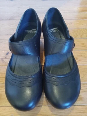 Zuecos Dansko Harlow florales de cuero negro cómodos Mary Janes tacón de mula 38 7,5/8 Foto 1 de 4