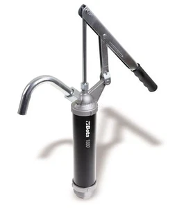 Pompa manuale per fusti d'olio BETA TOOLS 1880 240g tubo attacco e beccuccio - Imagen 1 de 1