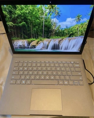 Microsoft Surface Book Windows 10 Pro - Image 1 of 4