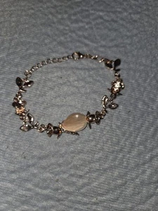 Vintage gold tone Bracelet with MOP & Rhinestones - Picture 1 of 6