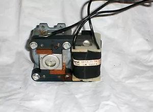 Motor de sincronización eléctrica GW Eagle Signal 7227-5116 N - Imagen 1 de 3