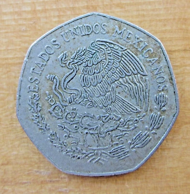 MONEDA DE 10 PESOS DE MÉXICO 1977 - COBRE-NÍQUEL - MIGUEL HILDAGO COSTILLO Foto 1 de 2