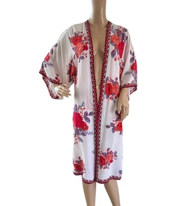 Cárdigan plumero Flying Tomato Anthropologie flores florales kimono talla S/M - Imagen 1 de 4