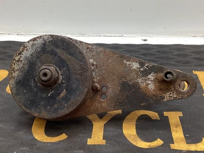 OEM HARLEY SERVICAR ALTERNATOR BRACKET + DRIVE SHAFT GEAR – RUSTY BUT SOLID - Image 1 of 4