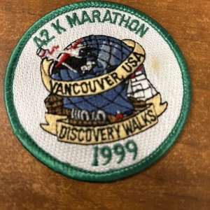 42k PATCH Badge 1999 DISCOVERY WALKS Walking Club Volkssport VANCOUVER USA - Picture 1 of 4
